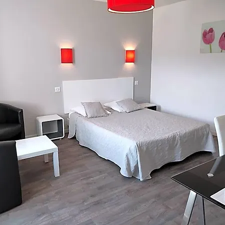Отель Le Relais De 3*