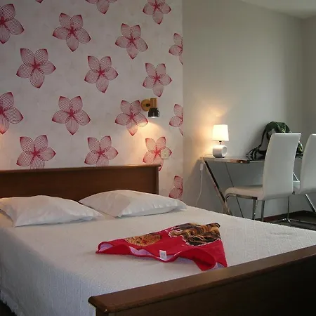 Le Relais De Отель 3*